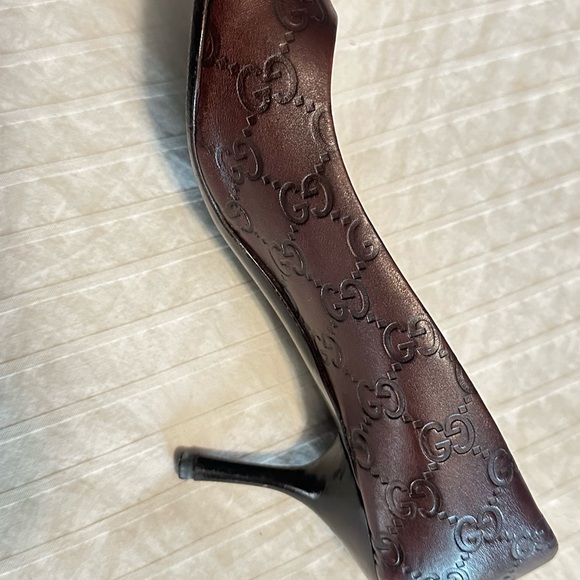 Gucci Women's Brown Pumps - Picture 9 of 11